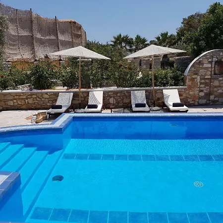 Paros Holiday Alyki Villa *